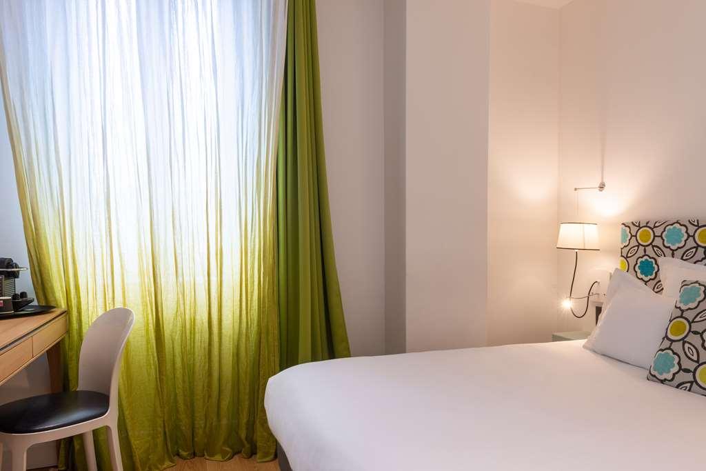 Hotel The Originals Boutique Le Lion *